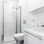 Modern Flat 5 Min To Galata Tower In Istiklal Ave